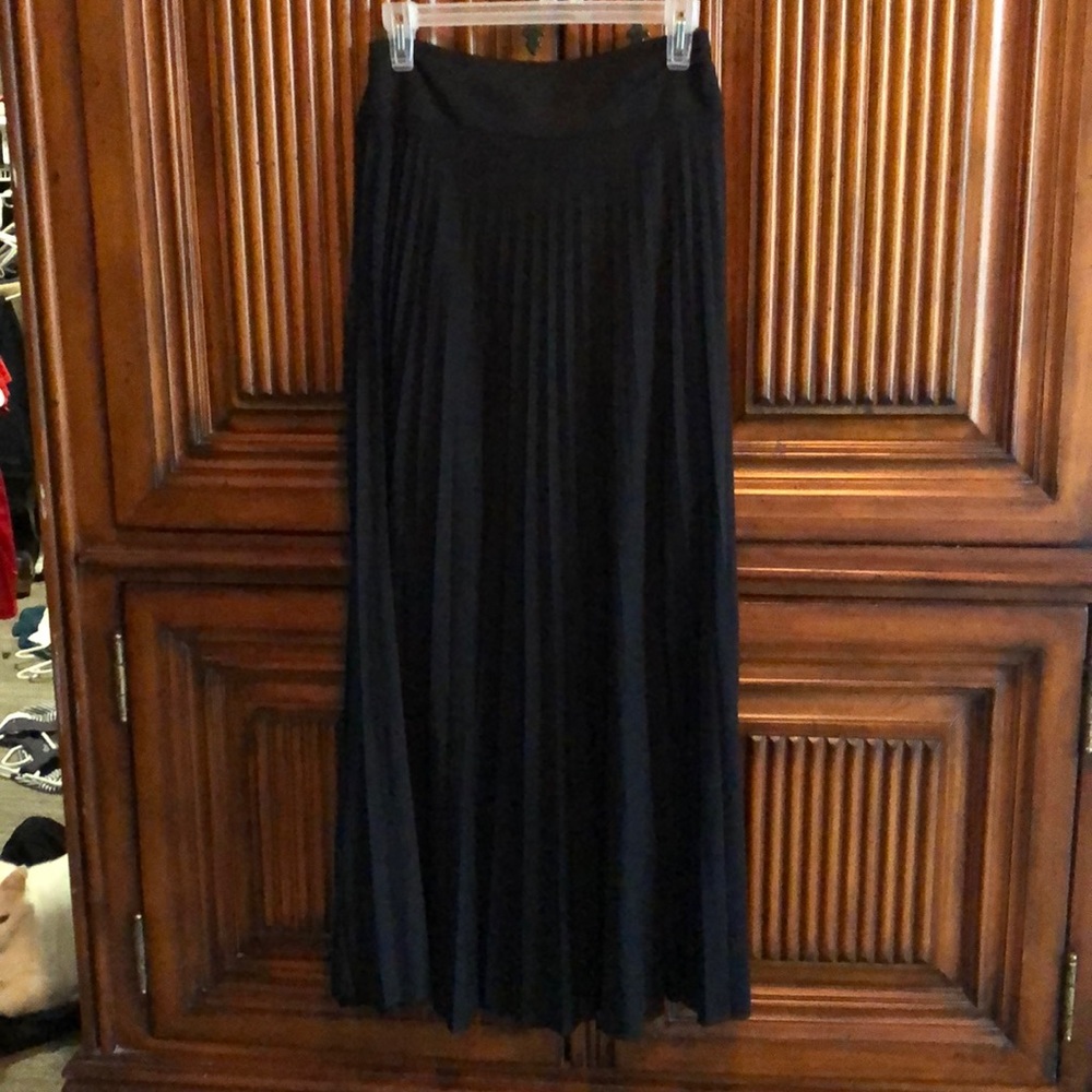 Black pleated maxi skirt